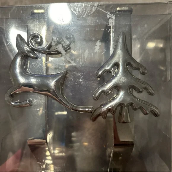 Stocking Holder Hanger Metal 4-Pc Set Christmas Wreath Hat Stocking Hobby Lobby - Picture 3 of 3